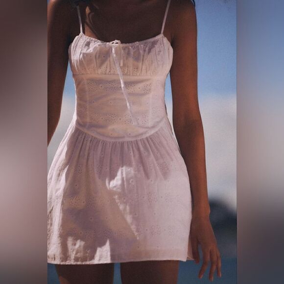 Zara White Embroidered Dress with Bows - Picture 3 of 6